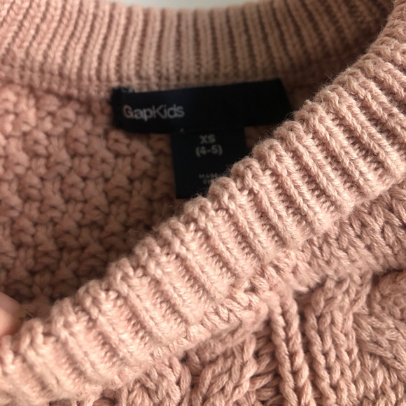 🔺SOLD🔺GAP Cable Knit Cotton Sweater - Picture 3 of 6